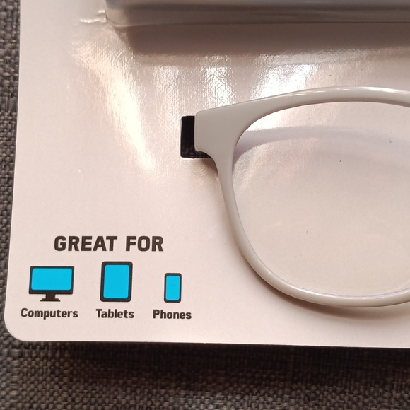 🆕Disney Star Wars Mandalorian Kids Blue Light Glasses w/ Protective Case- Grey - Picture 3 of 6